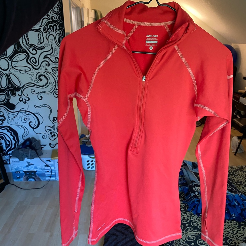 Like new, Nike Pro long sleeve